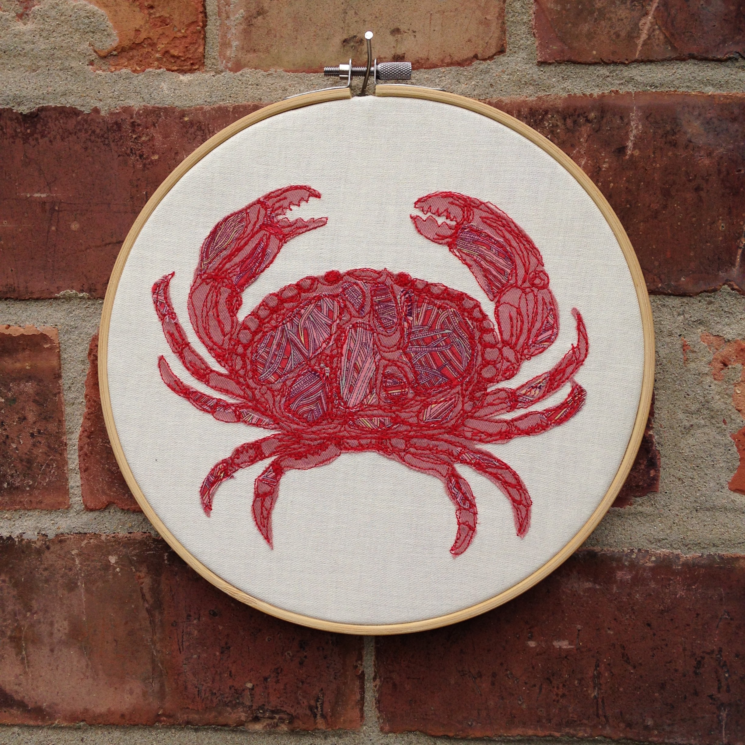 8 inch embroidery hoop art Crab, Sealife, Freehand machine Embroidery, Embroidery Hoop, Textile Art, Crab, Sea Life, Fabric, Wall Hanging, Room